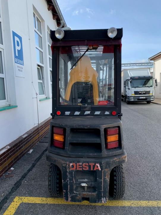 Metal working machines and work equipment (safety shoes)-2